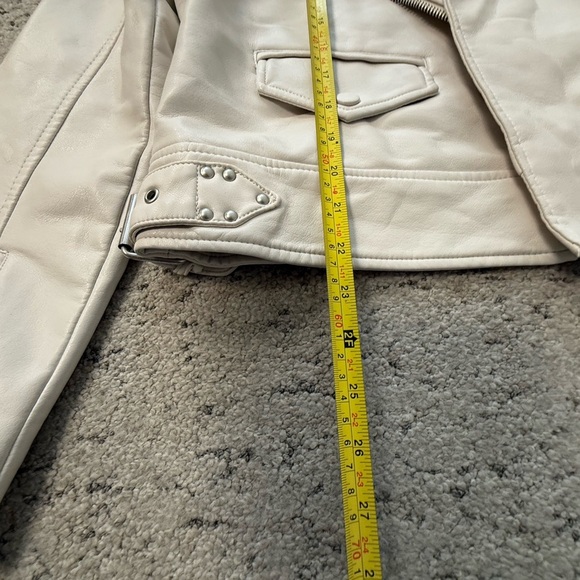 Blank NYC M (Anthropologie) vegan leather worn once! Biker Jacket-great hardware - Picture 9 of 15